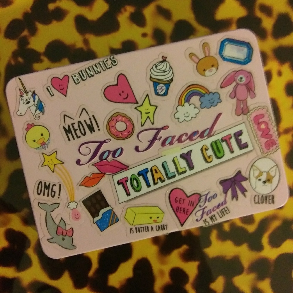 Too Faced totally cute palette